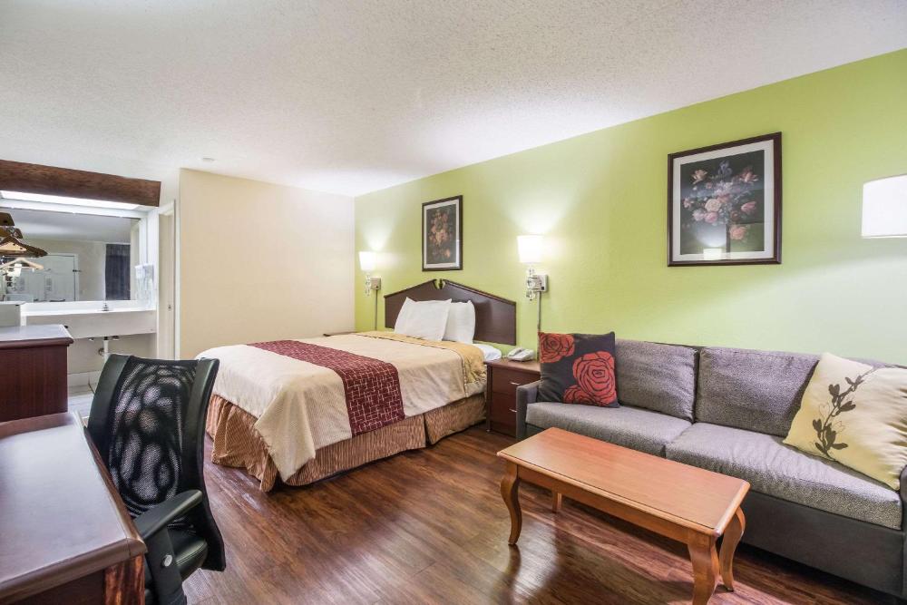 Standard King Room - Non-Smoking  interior